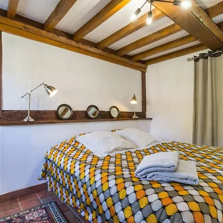 Maison De Charme A Avec Jardin Clot Et Barbecuea * Annebault