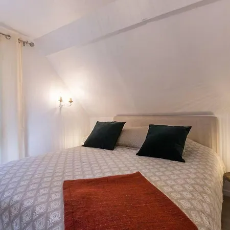 Maison De Charme A Avec Jardin Clot Et Barbecuea Holiday home *
